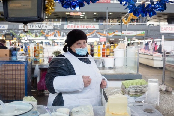 2 Nguoi Ukraine Len Day Cot Truoc Vong Xoay Xung Dot Can Ke