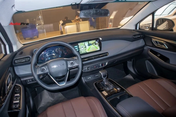 5 O To Trung Quoc O At Ve Viet Nam Nam Nay Hongqi Tham Vong Dau Xe Sang Chery Tro Lai Sau Noi That Vong Qq3