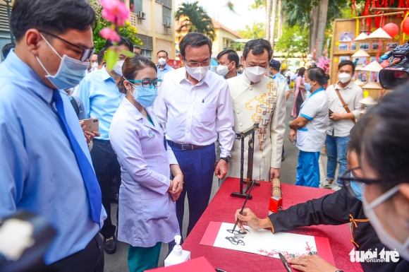 7 Duong Hoa Xuan Cho Benh Nhan O Benh Vien Cho Ray