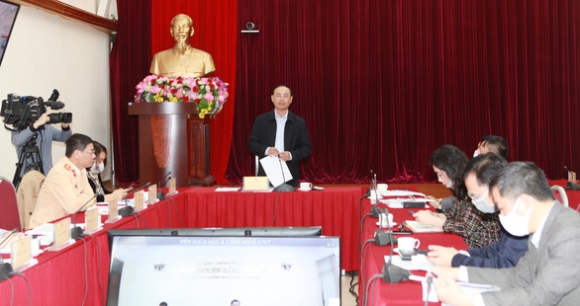 1 Dung Nang Ne Anh Hay Toi Thuc Hien Ma Luat Phai Di Vao Cuoc Song