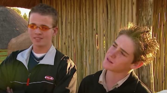 3 Hai Dua Tre Bi Trao Nham Bo Me Quyet Dinh Khong Doi Lai Con 30 Nam Sau Va 2 Cuoc Doi Khac Biet