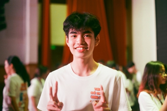 Nam sinh trường Amsterdam giành học bổng 7 tỷ đồng đến Mỹ