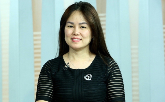 1 Chan Dung Nu Cuc Truong Cuc Lanh Su Bo Ngoai Giao Vua Bi Bat Do Nhan Hoi Lo