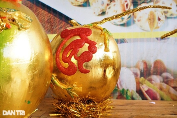 1 Dua Dat Vang 24k In Hinh Linh Vat Ho Hang Doc Choi Tet Dai Gia San Lung