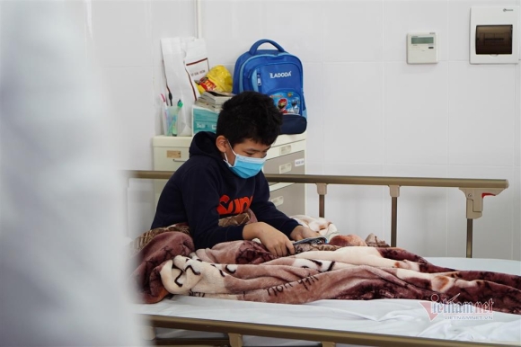 1 Tre Em Mac Covid 19 Nhap Vien Tai Mien Bac Dang Co Xu Huong Tang