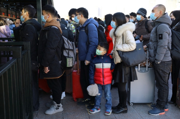 2 Bat Chap Canh Bao Nguoi Dan Trung Quoc Van Ve Que Vi Nho Nha Qua