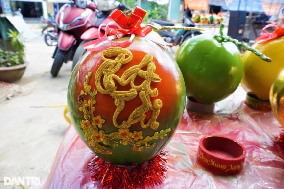 4 Dua Dat Vang 24k In Hinh Linh Vat Ho Hang Doc Choi Tet Dai Gia San Lung