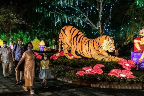 5 Hinh Anh Nguoi Dan Cac Nuoc Tung Bung Don Tet Nham Dan