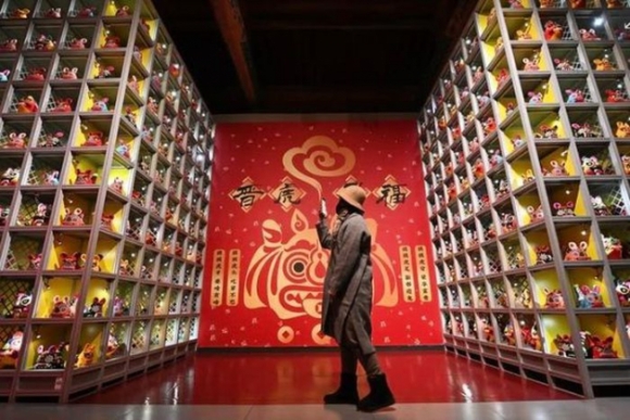 6 Hinh Anh Nguoi Dan Cac Nuoc Tung Bung Don Tet Nham Dan