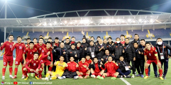 1 Cac Tuyen Thu Viet Nam Ve Que Don Tet Sau Chien Thang Truoc Trung Quoc