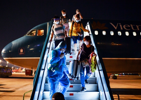 1 Khan Truong Cap Phep Cac Chuyen Bay Dua Nguoi Viet Ve Nuoc