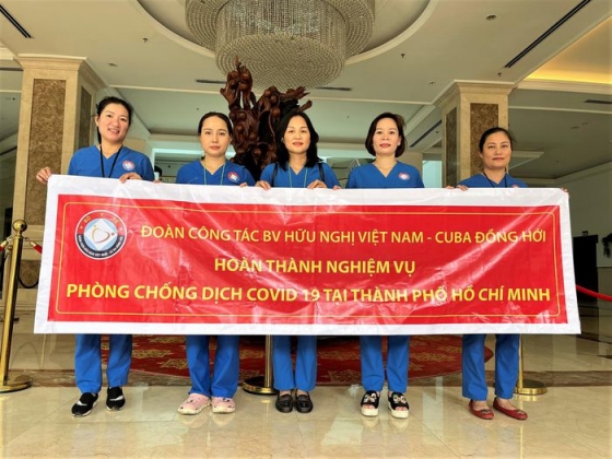 1 Nhung Ngay Dai Xa Chong Con Cua Nu Can Bo Y Te De Cung Nguoi Dan Tp Hcm Day Lui Covid