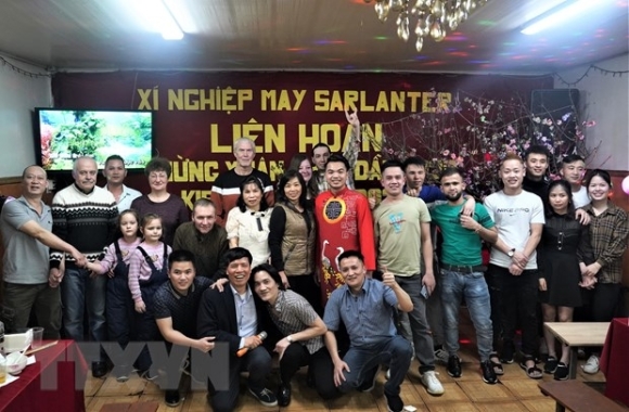 1 Xuan Nham Dan 2022 Tet Am Cung Cua Cong Nhan Viet Nam O Nga