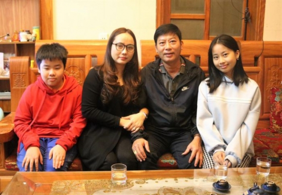 5 Nhung Ngay Dai Xa Chong Con Cua Nu Can Bo Y Te De Cung Nguoi Dan Tp Hcm Day Lui Covid