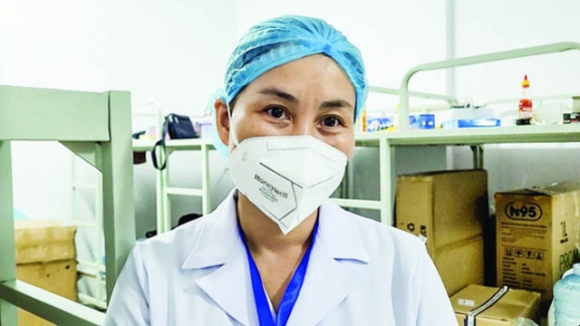 1 Nguoi Me Dac Biet Giua Tam Dich Khac Nghiet