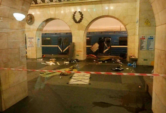 1 Nga Ket An Tu Chung Than Doi Voi Tong Pham Vu Danh Bom Tau Dien Ngam