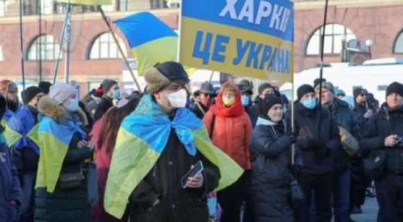 3 Hang Nghin Nguoi Ukraine Do Xuong Duong O Thanh Pho Sat Bien Gioi Nga