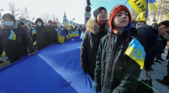 7 Hang Nghin Nguoi Ukraine Do Xuong Duong O Thanh Pho Sat Bien Gioi Nga