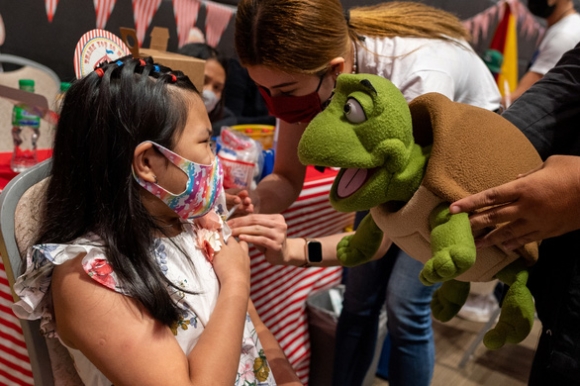 1 Pfizer Du Kien Bo Tui Them 100 Ti Usd Nho Vac Xin Va Thuoc Tri Covid 19