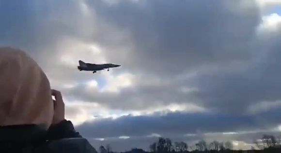 2 Tiem Kich Nga Mang Ten Lua Sieu Vuot Am Toi Tu Huyet Cua Nato