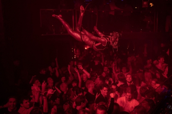 2 Cuoc Song O Quoc Gia Chau Au Dau Tien Do Bo Toan Bo Han Che Phong Covid 19