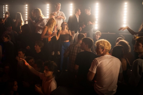 3 Cuoc Song O Quoc Gia Chau Au Dau Tien Do Bo Toan Bo Han Che Phong Covid 19