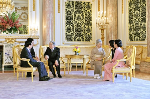 11 Nhung Hinh Anh Rat Dung Di Cua Nhat Hoang Akihito Va Hoang Hau