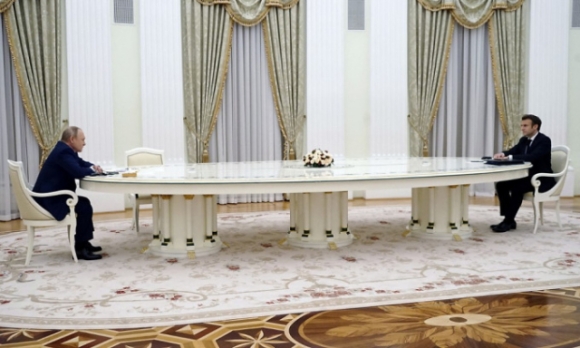 1 Tong Thong Phap Tu Choi Xet Nghiem Covid 19 Khi Gap Ong Putin Vi So Lo Dna