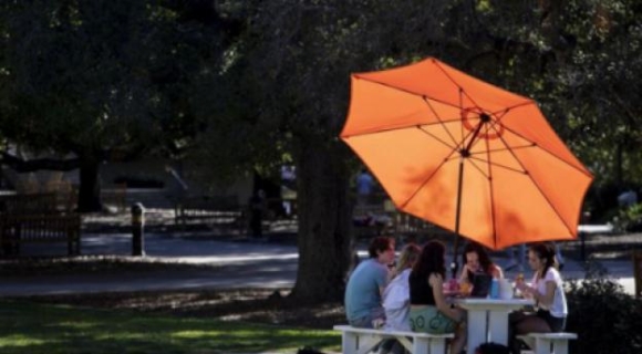 1 Ngoi Truong O My Day Song Vi Tin Nhan Moi Nguoi Goc A Nen Chet Di