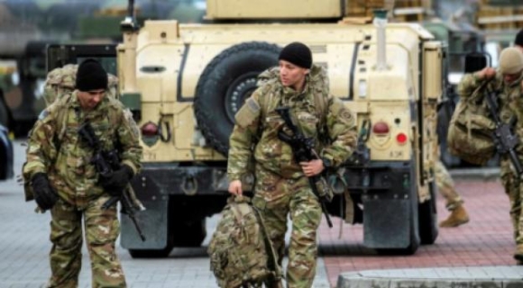 1 My Dieu Them 3000 Quan Den Ba Lan