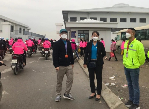 2 5000 Cong Nhan Ngung Viec Di Lam Lai Thu Nhap Tang Bao Nhieu
