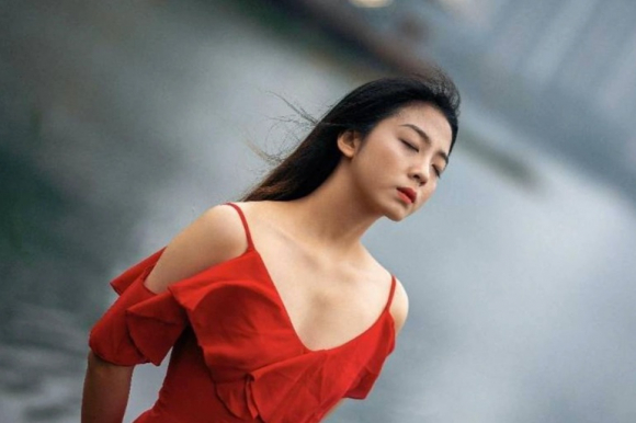 Ra ngoài có con riêng, vợ phát hiện, chồng bảo "chờ mẹ lên giải quyết"