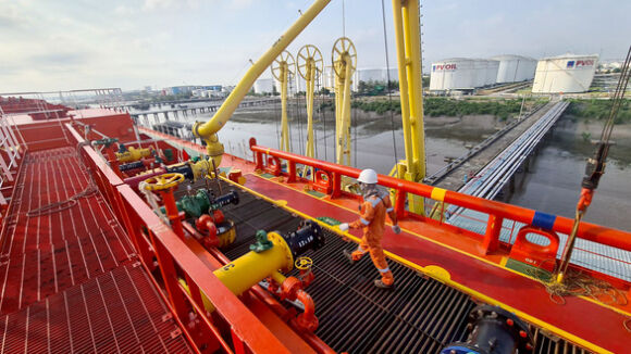 1 Gia Xang Dau Tang Doanh Nghiep Van Kho