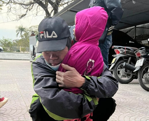 2 Dieu Tra Vu Be Gai Hon 2 Tuoi Duoc Tim Thay Duoi Cong Ngap Nuoc O Hai Phong