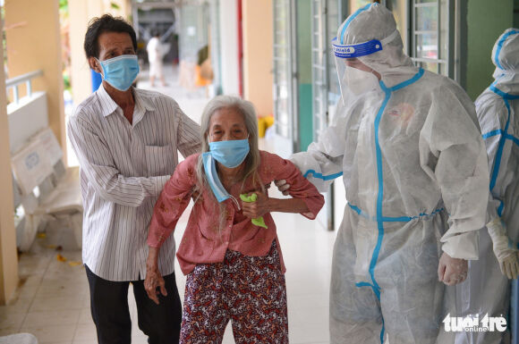 4 Tin Sang 4 3 Ha Noi Lien Tiep Dan Dau So Ca Nang Va Tu Vong Vi Covid 19 Trong Nhung Ngay Qua