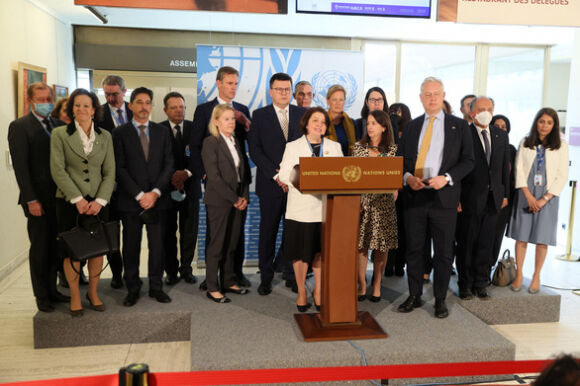 2 Lien Hiep Quoc Hop Khan Sau Khi Nga Kiem Soat Nha May Dien Hat Nhan Lon Nhat Chau Au