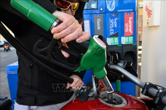 2 Canh Bao Gia Dau Co The Dat 200 Usdthung Neu Nga Bi Cam Van Nang Luong