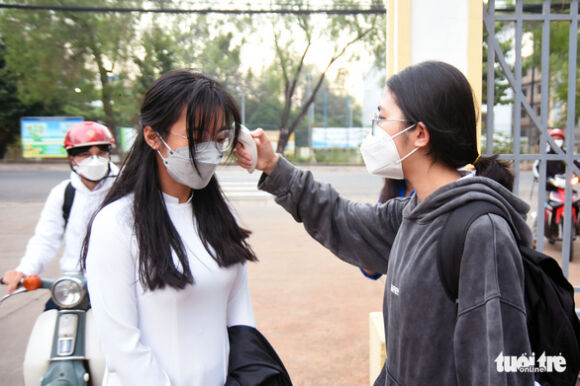 2 Dong Nai Canh Bao Bien Chung Omicron Lay Nhanh Trong Cong Dong