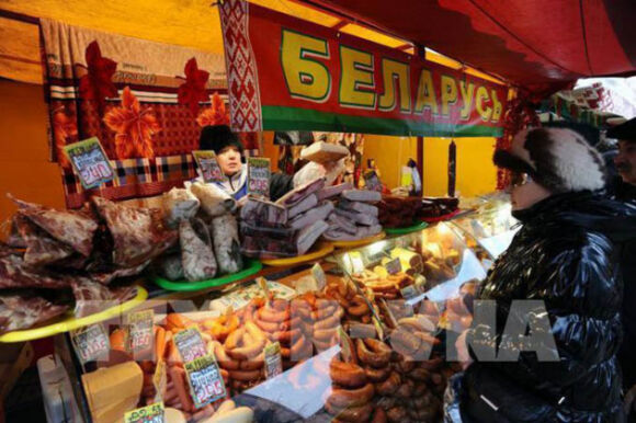 1 Cac Nha Ban Le Nga Doi Pho Voi Tinh Trang Dau Co Luong Thuc