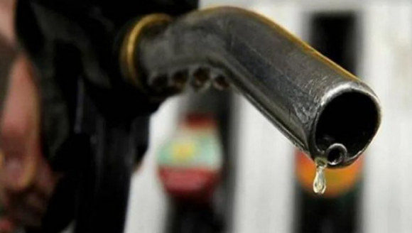 1 Gia Dau The Gioi Xuyen Thung Moc 130 Usd