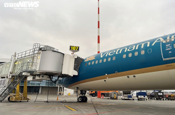 1 Anh 287 Nguoi Viet O Ukraine Tren Chuyen Bay Ve Nuoc