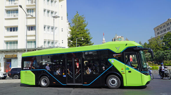 1 Buyt Dien Co Lon Dau Tien O Tp Hcm Van Hanh