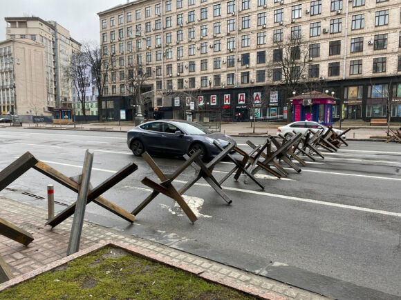 2 Kiev Thanh Phao Dai Giua Chien Su Cang Thang