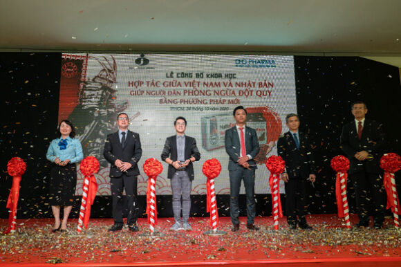 3 Duoc Hau Giang Dong Hanh Cham Soc Suc Khoe Cua Nguoi Tieu Dung