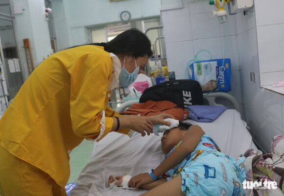 1 Tre Mac Covid 19 Tang So Y Te Tphcm Yeu Cau Cac Benh Vien Chuan Bi 30 50 So Giuong De Dieu Tri