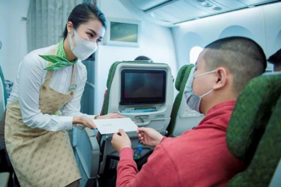 2 Mo Cua Don Khach Quoc Te Co Hoi Vang But Pha Hang Khong Du Lich