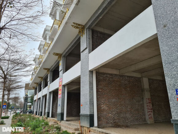 13 Khong Khach Thue Chu Shophouse Mat Trang Hang Tram Trieu Dongnam