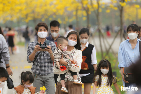 7 Nguoi Ha Noi Tap Nap Den Check In Duong Hoa Phong Linh Vang Ruc