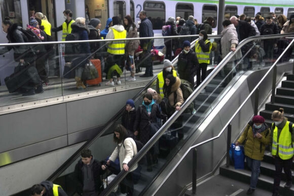 3 Nha Ga O Thu Do Nuoc Duc Tro Thanh Thi Tran Nguoi So Tan Ukraine