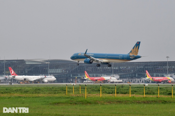 1 Kien Nghi Xay Moi 6 San Bay Toan Bo Bang Von Xa Hoi